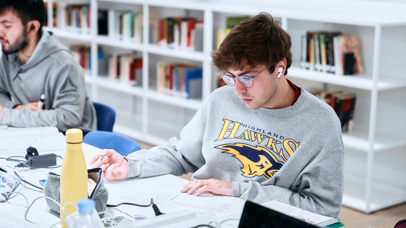 Cómo organizarte y estudiar mejor: consejos para empezar con buen pie la universidad