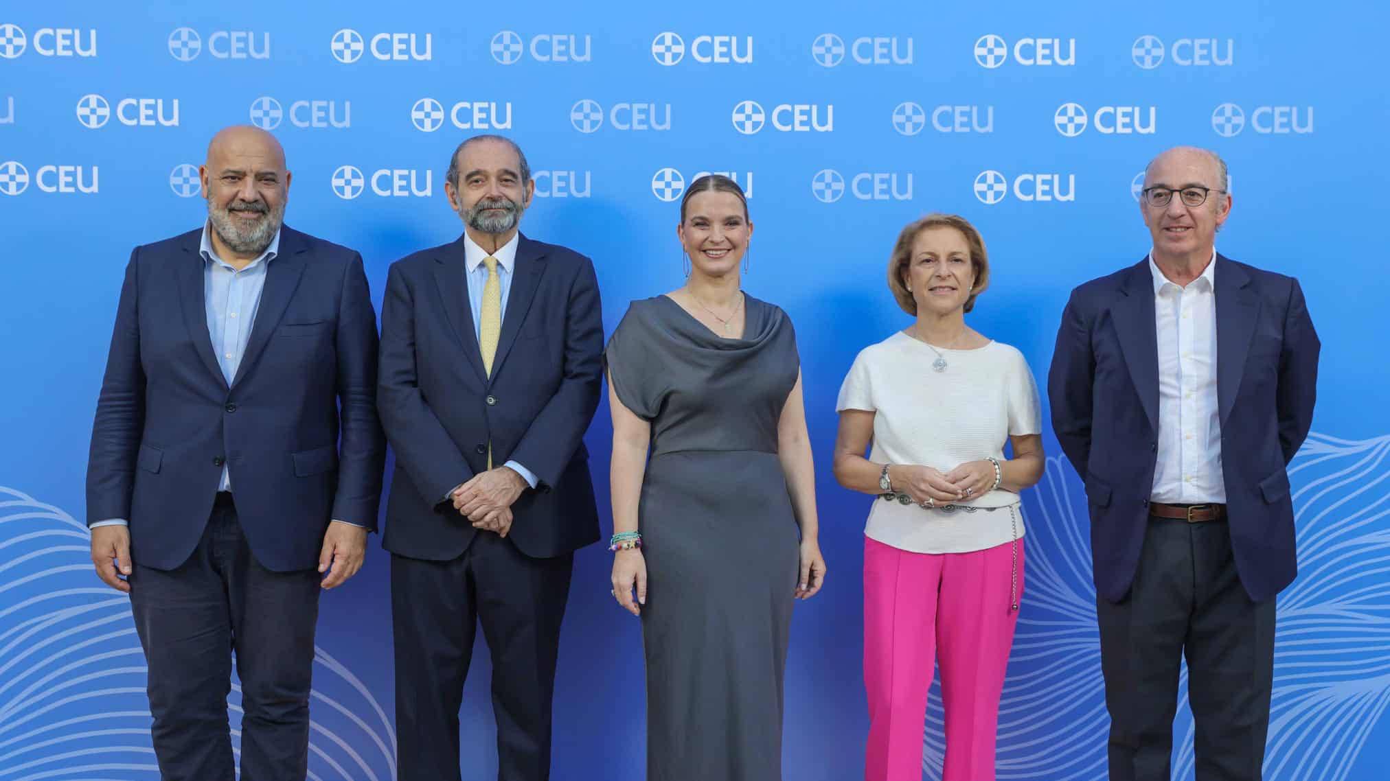 Inauguración del Centro Universitario Beato Luis Belda con la presencia de Marga Prohens